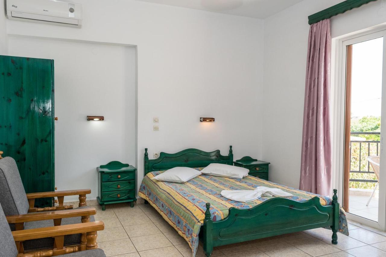 Costas Hotel Kalamákion Esterno foto