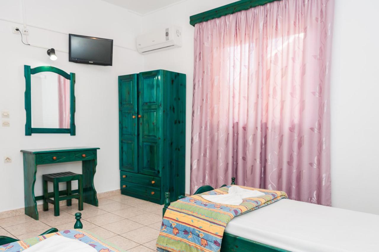 Costas Hotel Kalamákion Esterno foto